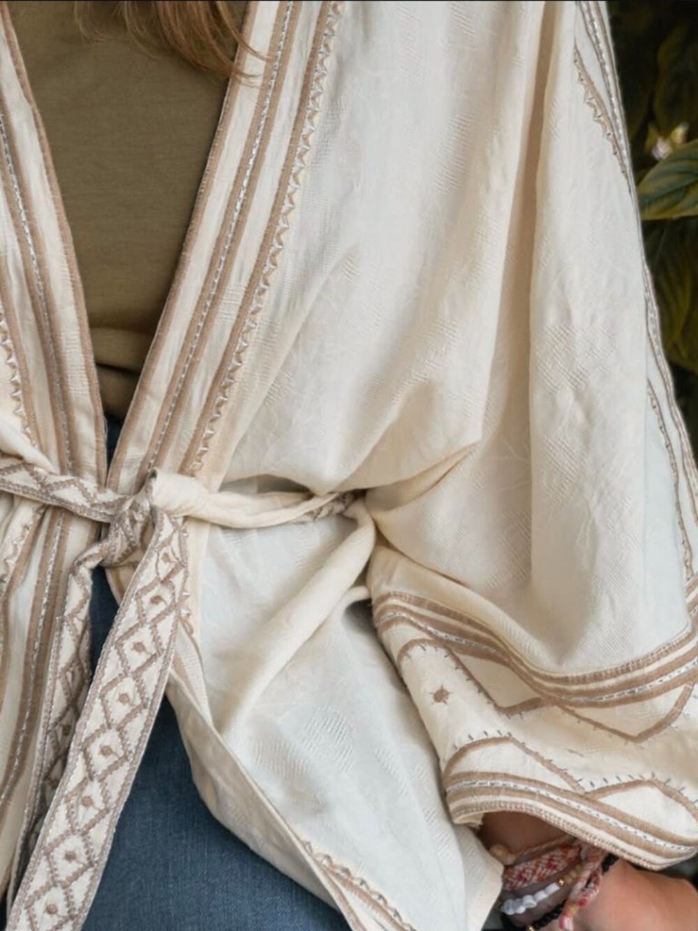NWT Jackson Rowe Kimono  Style Tie front Jacket Sz M Embroidered Cream Bohemian